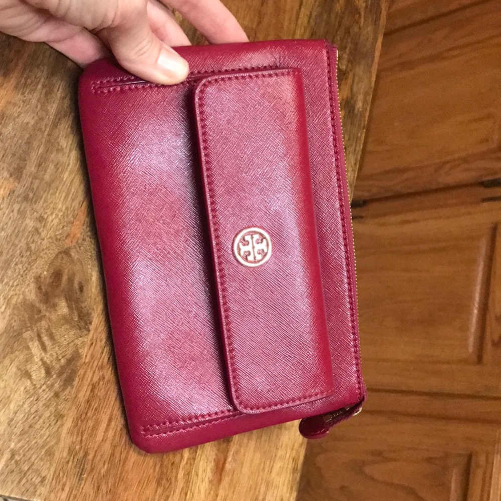 Eye Catching Wallet